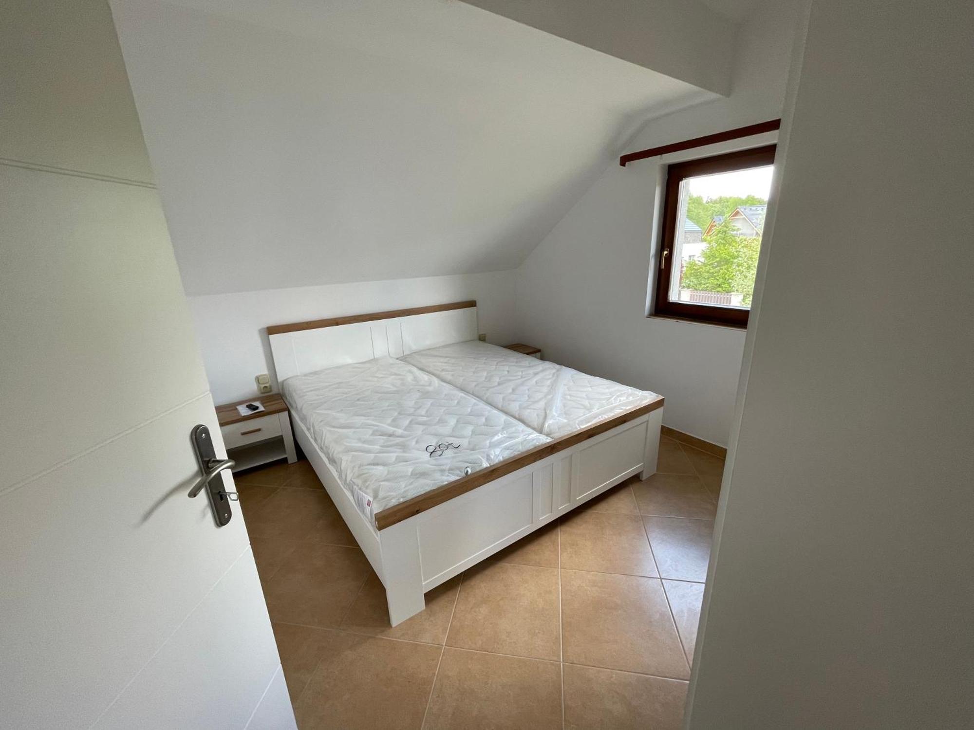 Lake View Apartments Near Golf Resort Kuneticka Hora, Dritec باردوبيتسه الغرفة الصورة