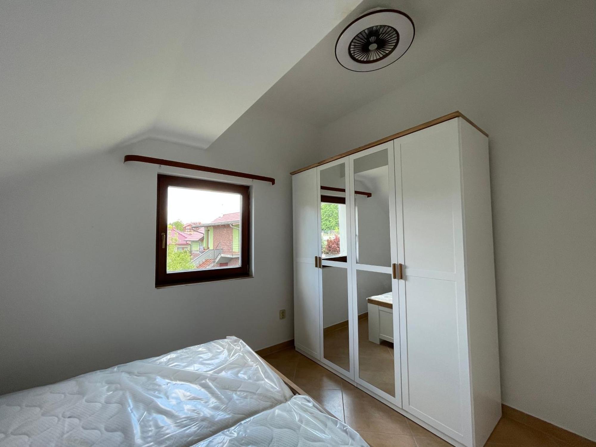 Lake View Apartments Near Golf Resort Kuneticka Hora, Dritec باردوبيتسه الغرفة الصورة