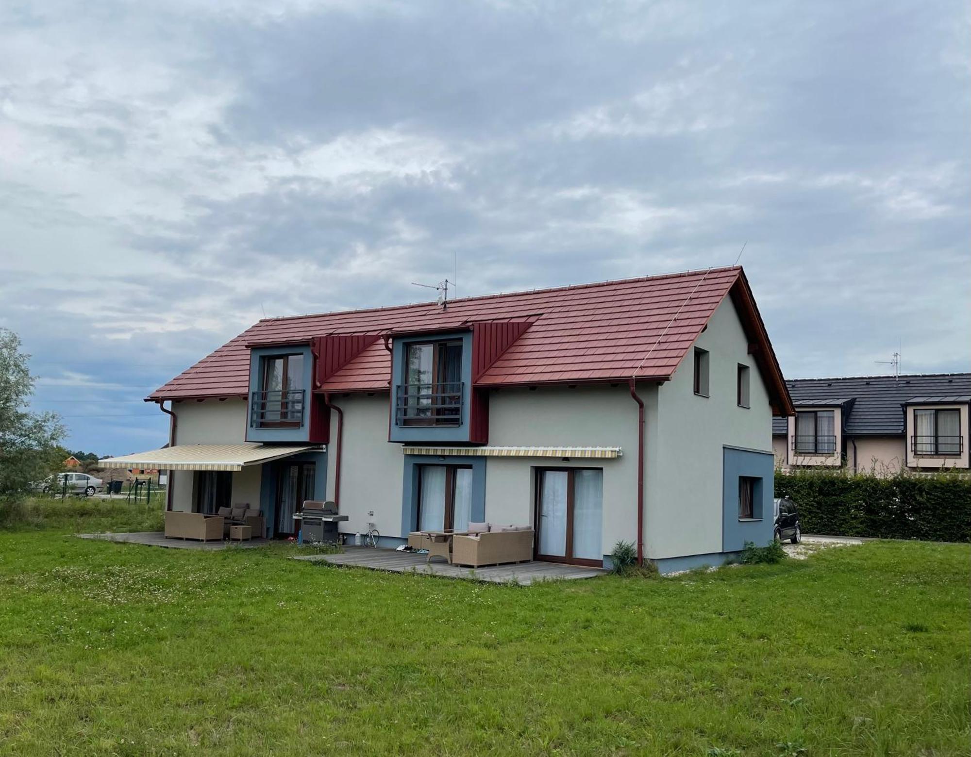 Lake View Apartments Near Golf Resort Kuneticka Hora, Dritec باردوبيتسه الغرفة الصورة